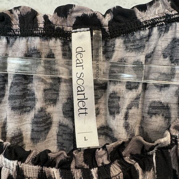 Dear Scarlett Leopard Off Shoulder Bell Sleeve Peasant Top Lightweight Stretch L - Picture 9 of 9